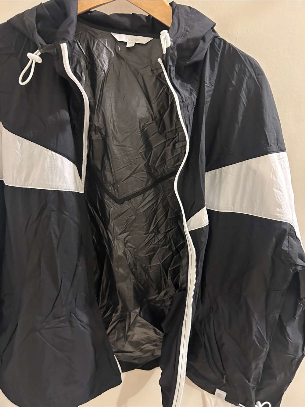 Calme Men's Black & White Hooded Windbreaker Jacket